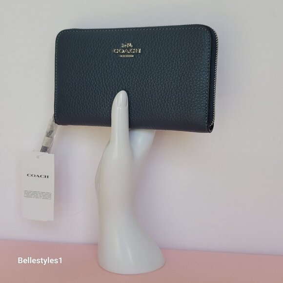 COACH Pebbled Leather Medium ID Window Zip-Around Wallet- Denim color 🎈$118 - Picture 4 of 16